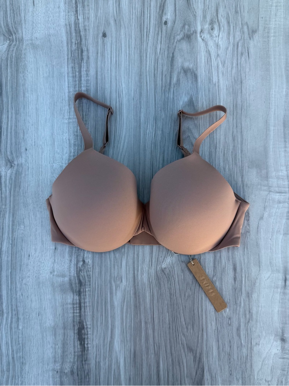 SKIMS Smoothing Intimates Full Coverage Lightly Lined Bra